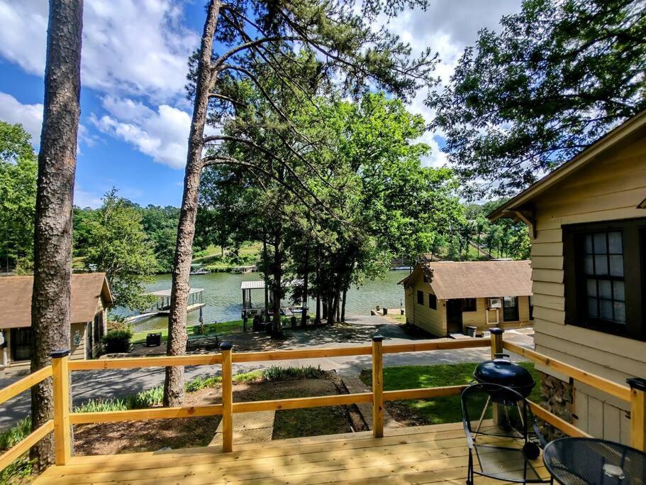 #09 - Large Lakeview One Bedroom- Pet Friendly Хот Спрингс Екстериор снимка